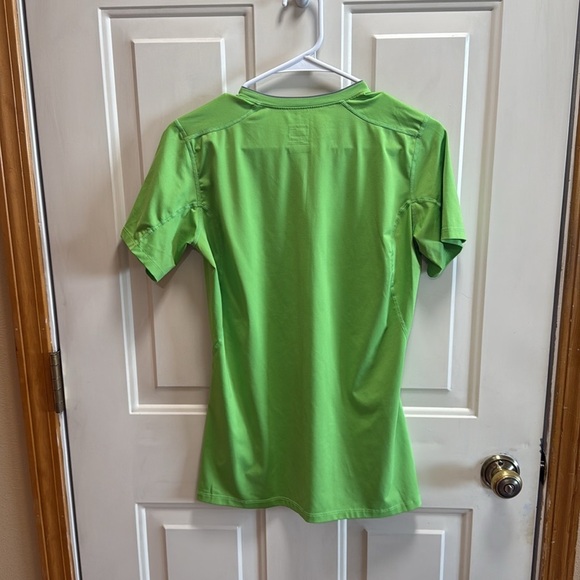Nike Pro Lime Green NikeFit Fitted Performance Tee size M - Picture 2 of 10